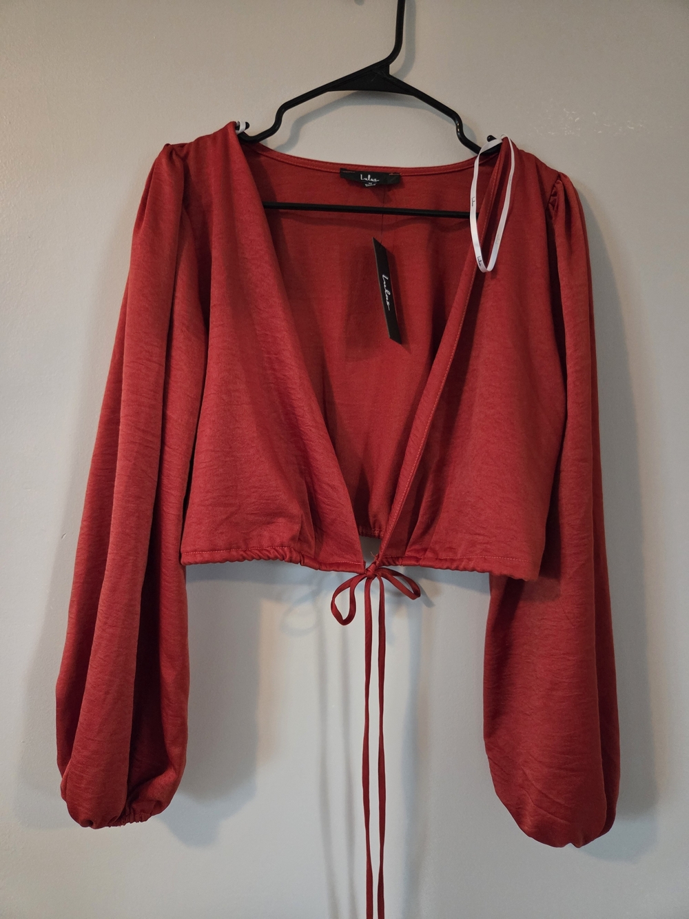 Lulu's Orange/red Long-Sleeve Tie-Front Crop Top NWT